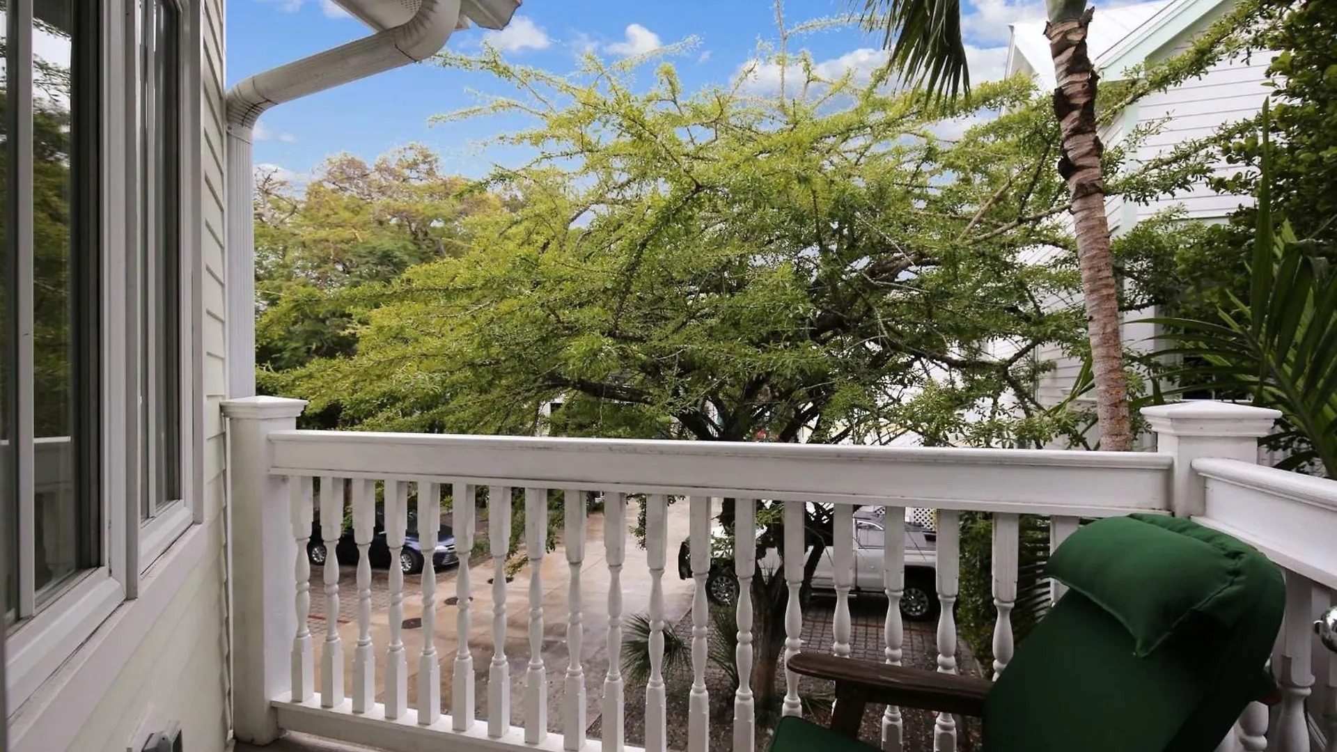 Ecco Domani By Avantstay Gorgeous Home W Pool Balcony In Great Location Month Long Stays Only キーウェスト