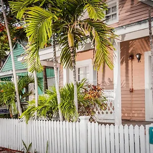 2* Gasthof Courtney's Place Historic &